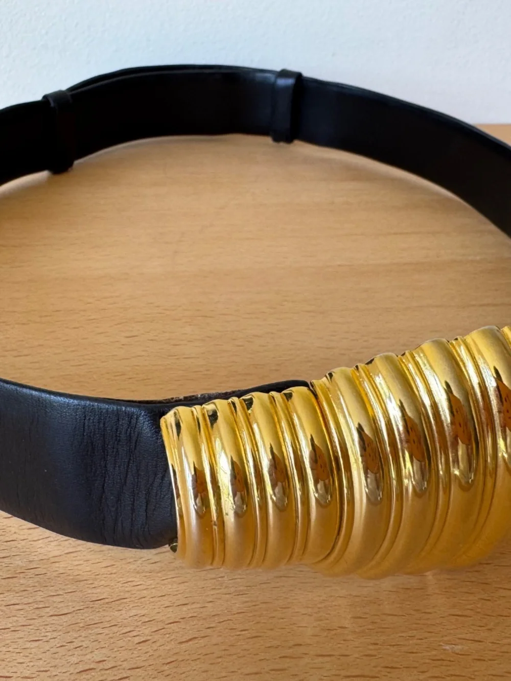 Vintage Judith Leiber Wide Black Leather Belt Ribbed Gold Tone Hinged Adjustable